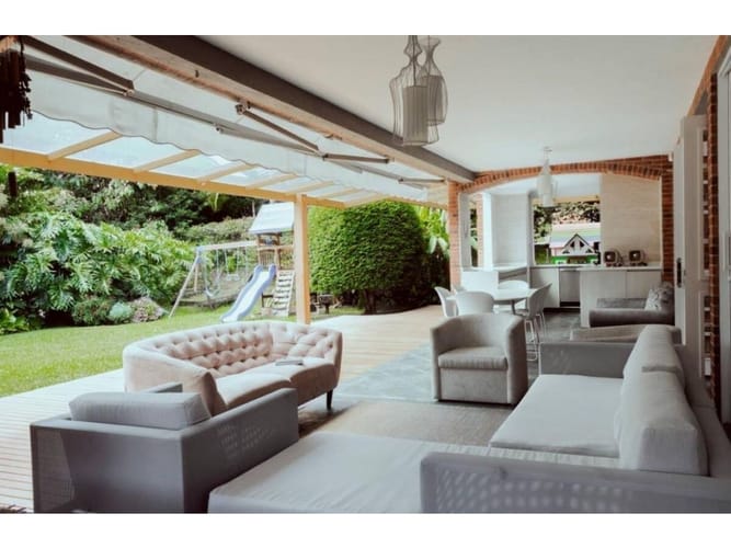 Casa de 6 alcobas en venta en Altos Del Poblado, Medellín, 400 m² · foto 14 de 24