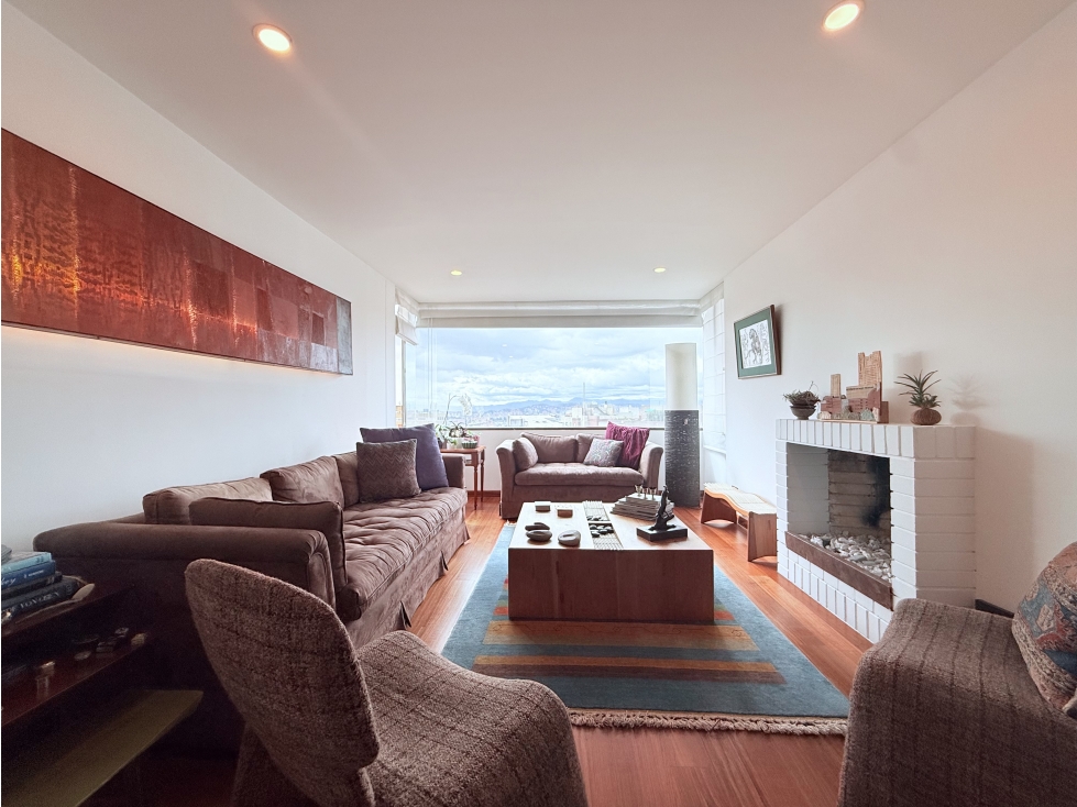 Apartamento en venta en Los Rosales, Bogotá · foto 2 de 24