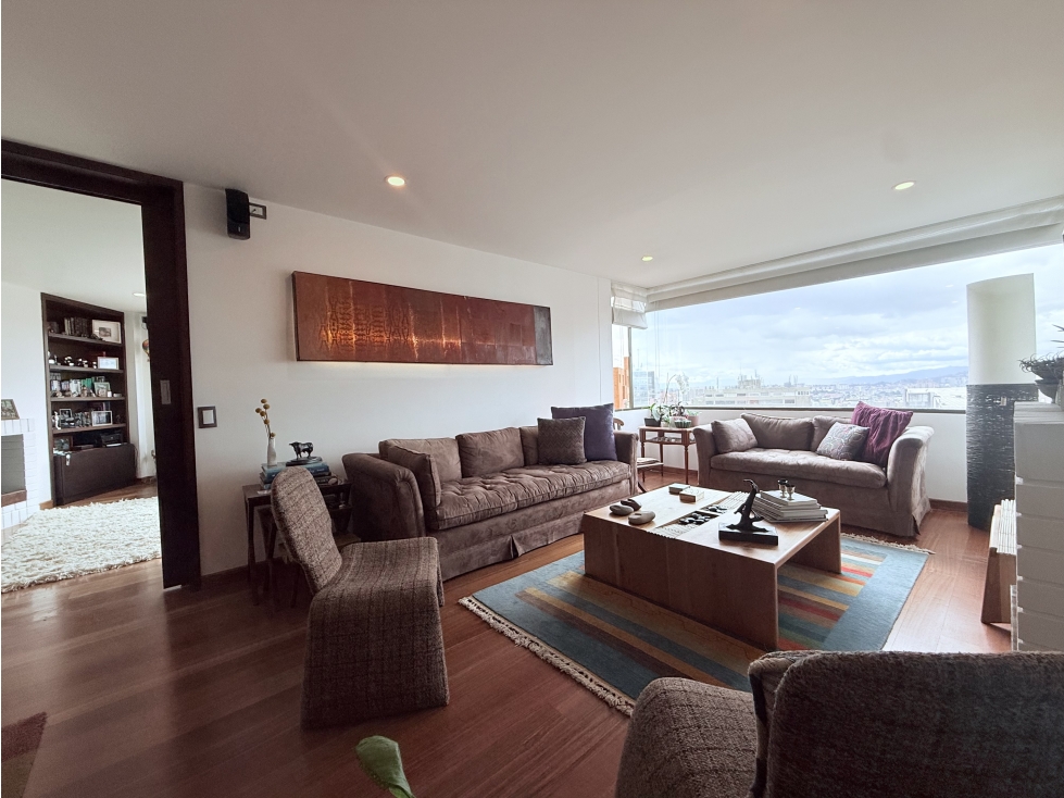 Apartamento en venta en Los Rosales, Bogotá · foto 3 de 24