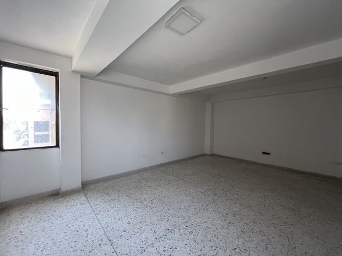 Bodega en arriendo en La Concepcion, Barranquilla, 780 m² · foto 2 de 18