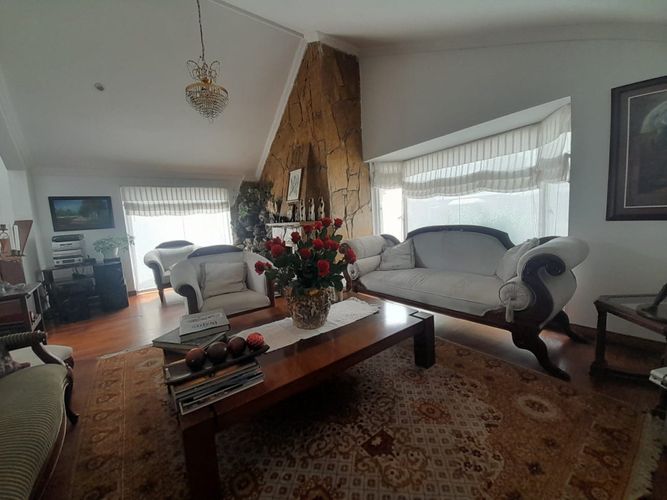 Casa de 4 alcobas en venta en El Batán, Bogotá, 500 m² · foto 12 de 24