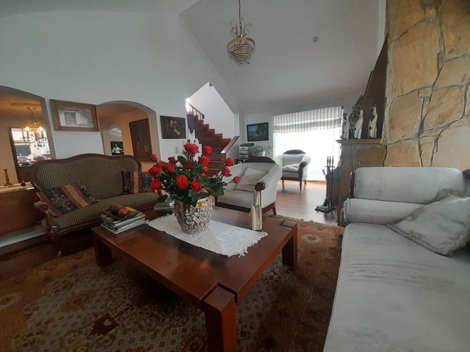 Casa de 4 alcobas en venta en El Batán, Bogotá, 500 m² · foto 17 de 24