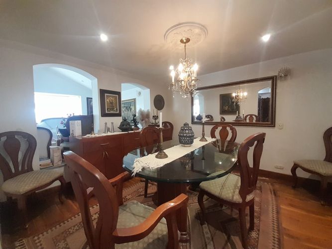 Casa de 4 alcobas en venta en El Batán, Bogotá, 500 m² · foto 23 de 24