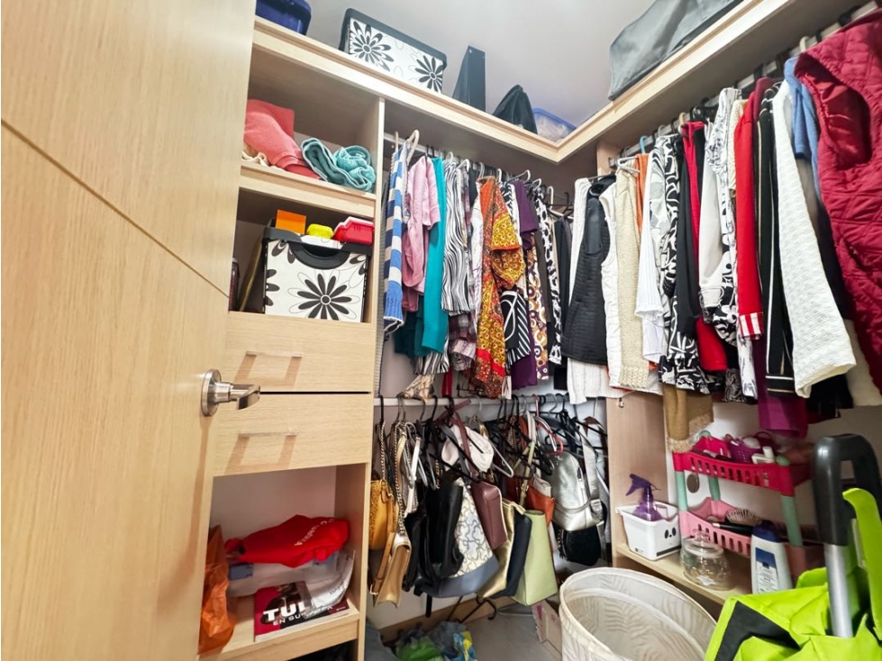 Apartamento en venta en La Abadia, Envigado · foto 9 de 15