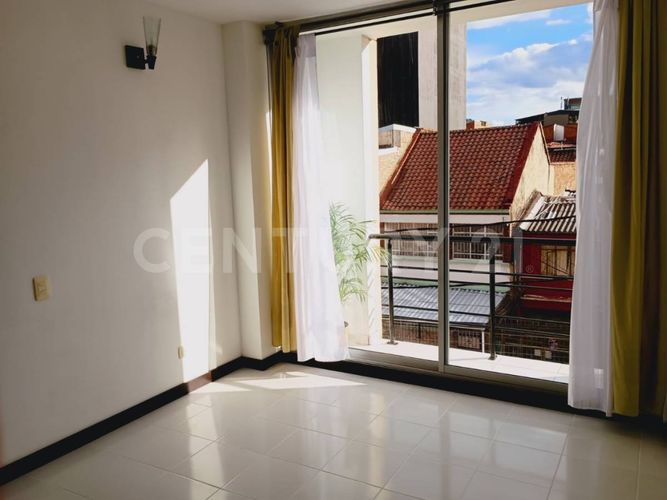 Apartaestudio en venta en Chapinero, Bogotá, 25 m² · foto 1 de 10