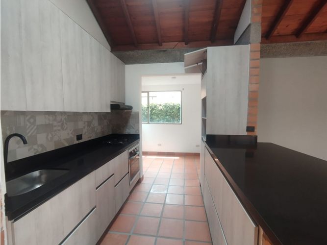 Apartaestudio en venta en Santa Elena, El Retiro, 135 m² · foto 4 de 21