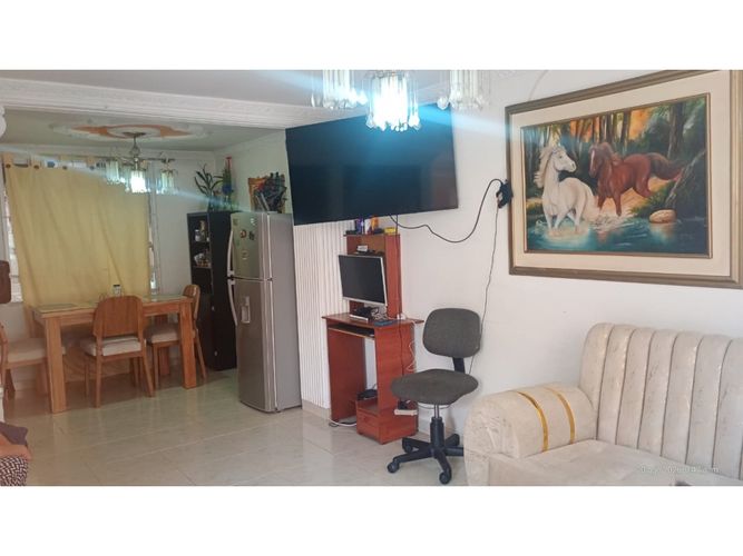 Casa de 3 alcobas en venta en Los Angeles, Madrid, 92 m² · foto 3 de 24