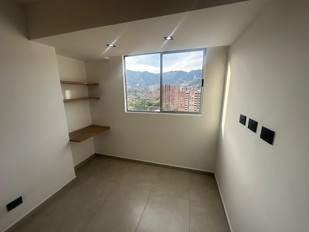 Apartamento en arriendo en Zona Industrial 1, Bello · foto 5 de 13