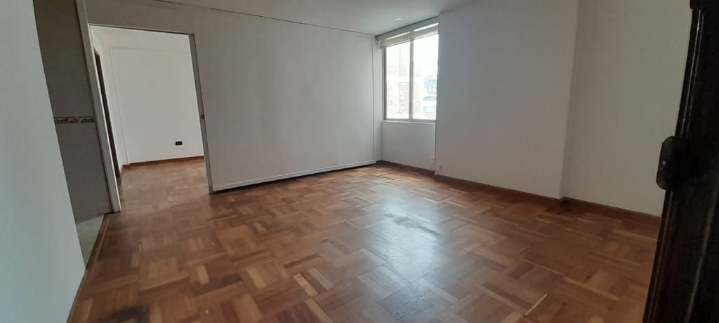 Apartaestudio en venta en Las Nieves, Bogotá, 40 m² · foto 12 de 17