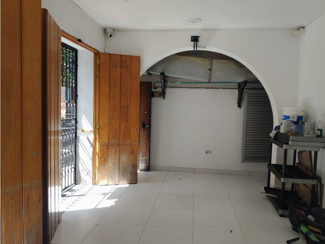 Local en arriendo en Boston, Medellín, 60 m² · foto 2 de 10