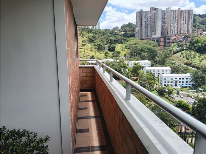 Apartamento de 3 alcobas en venta en Vegas De La Doctora, Sabaneta, 75 m² · foto 8 de 22