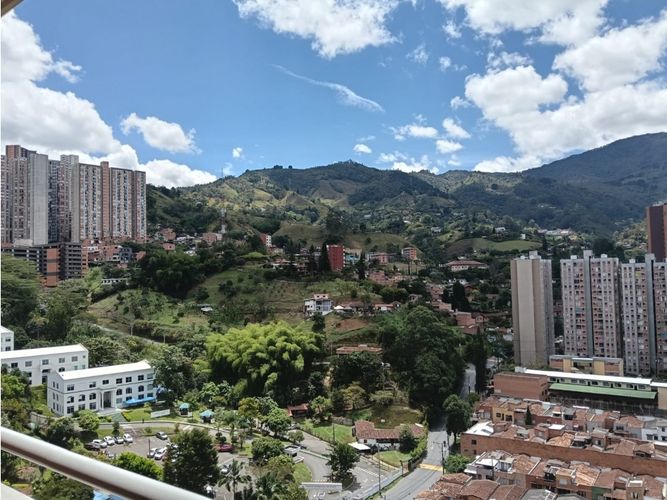 Apartamento de 3 alcobas en venta en Vegas De La Doctora, Sabaneta, 75 m² · foto 11 de 22