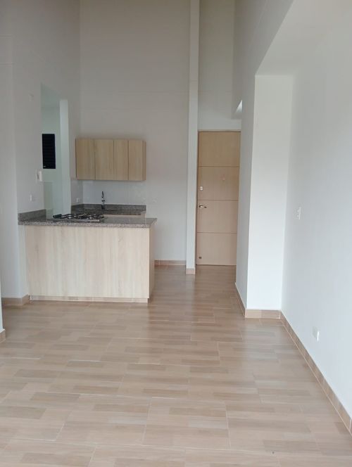Apartamento de 2 alcobas en arriendo en El Carmen De Viboral, El Carmen de Viboral, 57 m² · foto 2 de 24