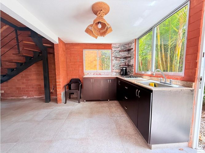 Casa de 2 alcobas en venta en La Milagrosa, La Ceja, 140 m² · foto 5 de 11