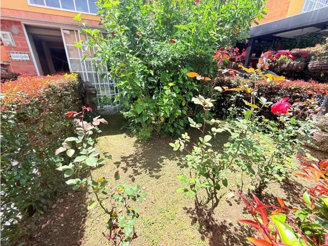 Casa de 2 alcobas en venta en La Milagrosa, La Ceja, 140 m² · foto 9 de 11