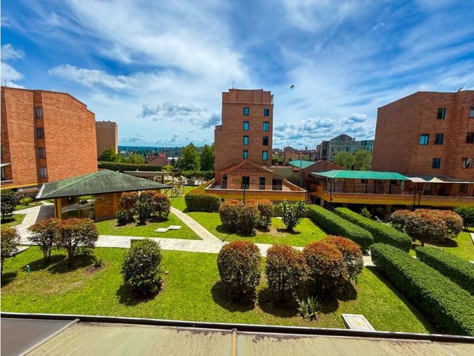 Apartamento de 2 alcobas en venta en Lomitas, La Ceja, 60 m² · foto 2 de 14