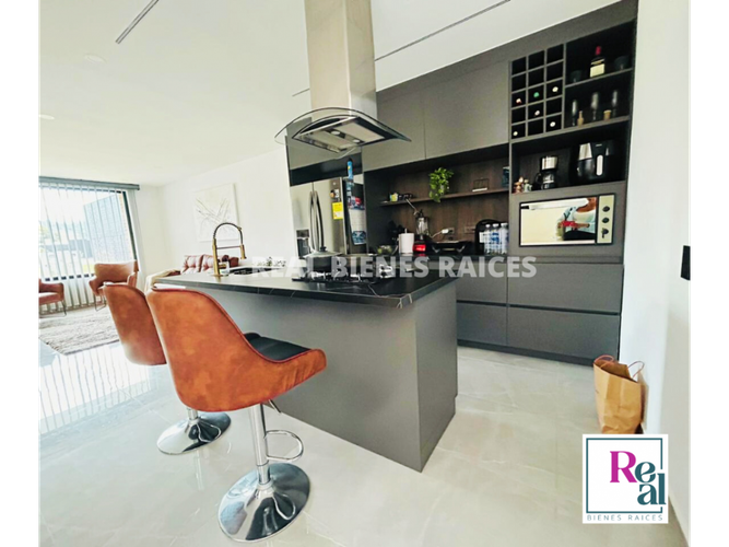 Casa de 3 alcobas en venta en Lomitas, La Ceja, 136 m² · foto 2 de 18