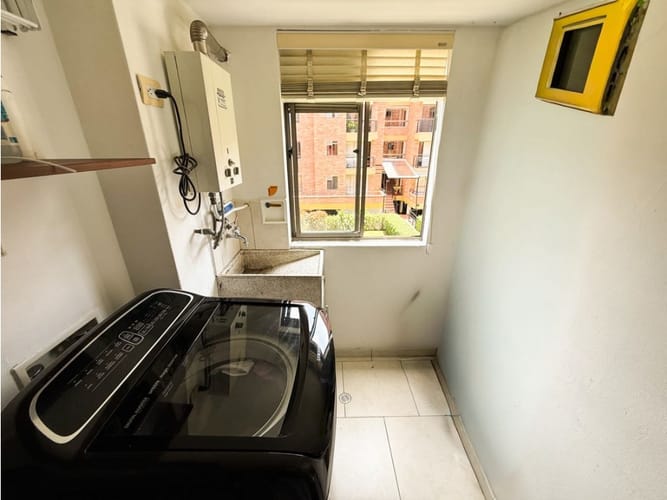 Apartamento de 2 alcobas en venta en Lomitas, La Ceja, 60 m² · foto 12 de 14