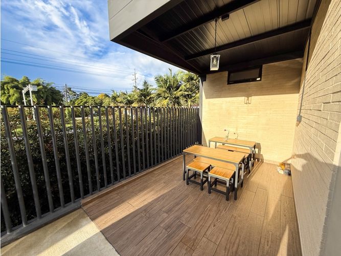 Casa de 3 alcobas en venta en Lomitas, La Ceja, 216 m² · foto 9 de 24
