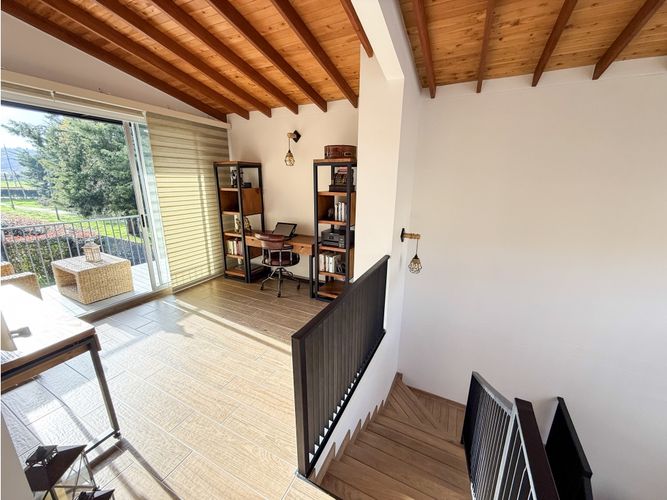 Casa de 3 alcobas en venta en Lomitas, La Ceja, 216 m² · foto 16 de 24