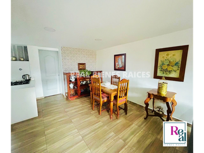 Casa de 4 alcobas en venta en La Ceja, 140 m² · foto 2 de 16