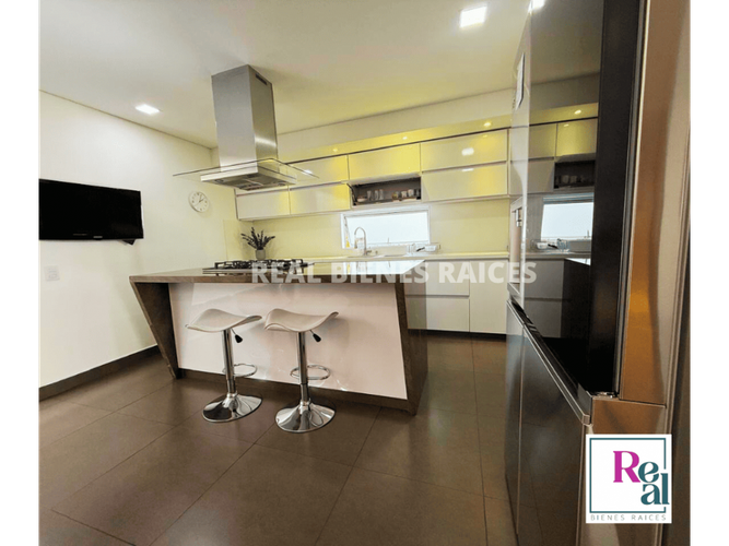 Casa de 4 alcobas en venta en La Ceja, 193 m² · foto 2 de 24