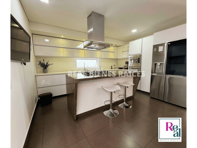 Casa de 4 alcobas en venta en La Ceja, 193 m² · foto 3 de 24