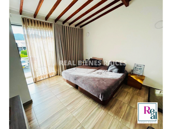 Casa de 4 alcobas en venta en La Ceja, 140 m² · foto 11 de 16