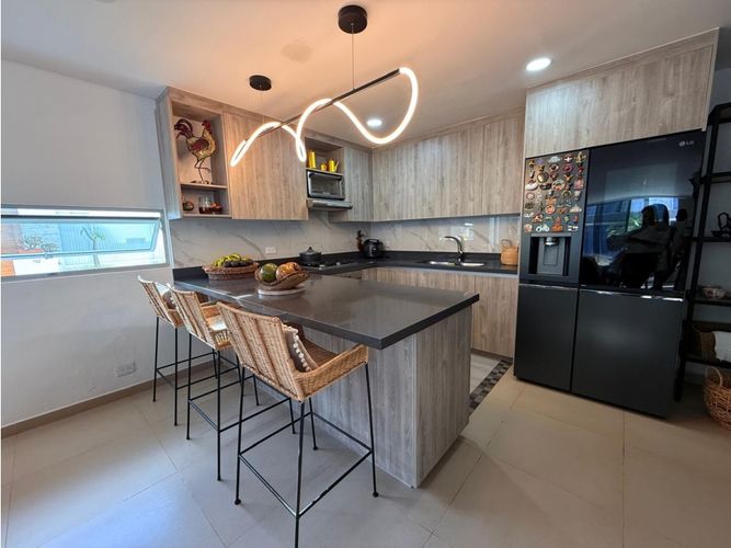 Casa de 4 alcobas en venta en La Ceja, 180 m² · foto 3 de 24