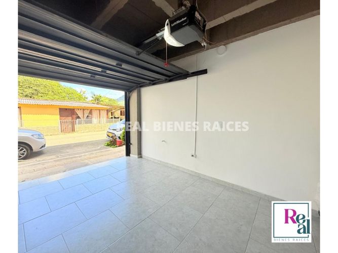 Casa de 2 alcobas en venta en La Ceja, 120 m² · foto 9 de 19