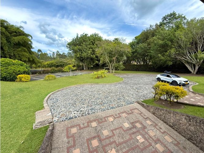 Casa de 3 alcobas en venta en El Tambo, La Ceja, 382 m² · foto 6 de 24