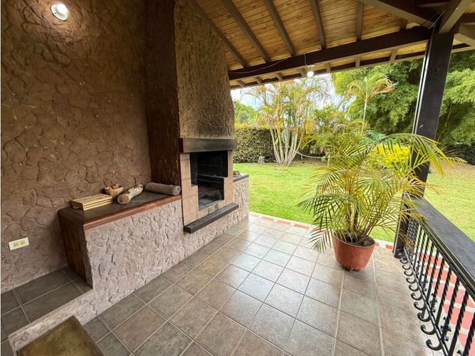 Casa de 3 alcobas en venta en El Tambo, La Ceja, 382 m² · foto 8 de 24