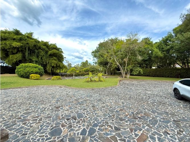 Casa de 3 alcobas en venta en El Tambo, La Ceja, 382 m² · foto 20 de 24