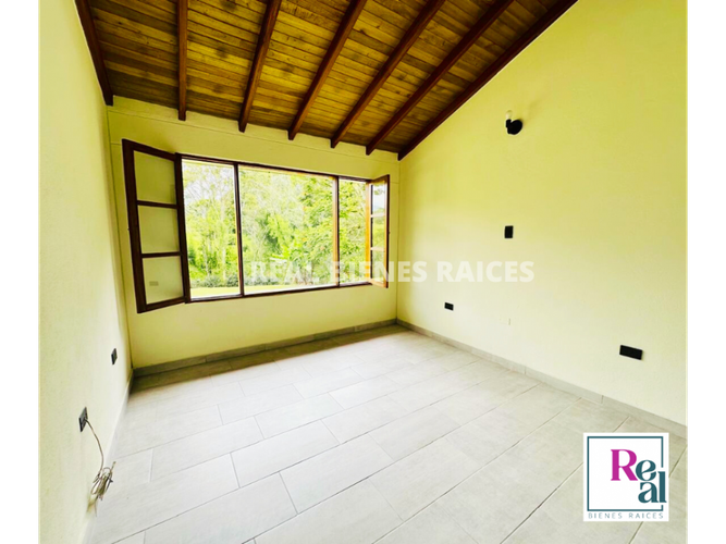 Finca en venta en Guamito, La Ceja, 290 m² · foto 10 de 24
