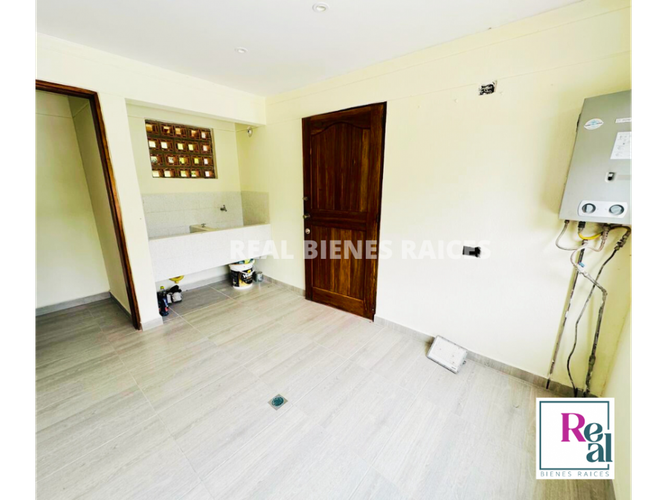 Finca en venta en Guamito, La Ceja, 290 m² · foto 16 de 24