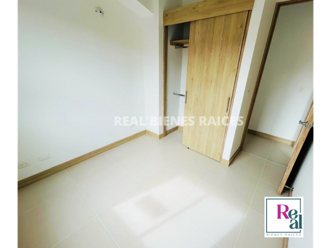 Apartamento de 2 alcobas en venta en La Ceja, 61 m² · foto 5 de 10