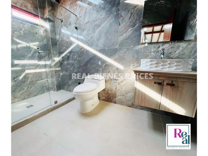 Casa de 3 alcobas en venta en La Ceja, 156 m² · foto 9 de 15