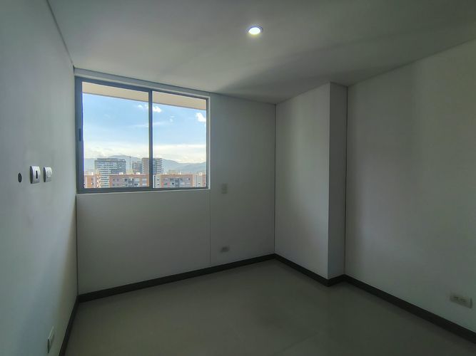 Apartamento de 3 alcobas en arriendo en El Poblado, Medellín, 79 m² · foto 14 de 18