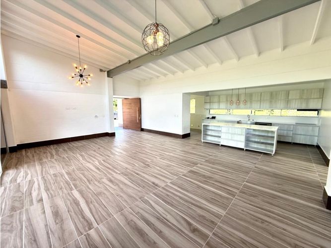 Casa de 3 alcobas en venta en Santa Elena, El Retiro, 278 m² · foto 6 de 23
