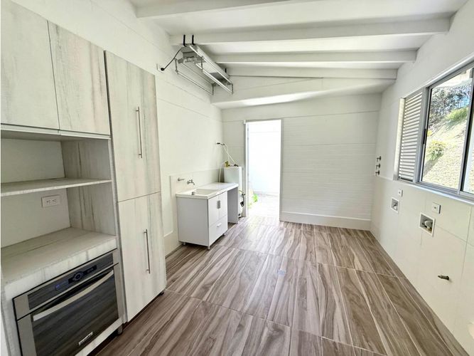 Casa de 3 alcobas en venta en Santa Elena, El Retiro, 278 m² · foto 10 de 23