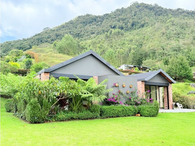 Finca en venta en El Tambo, La Ceja, 197 m² · foto 23 de 24