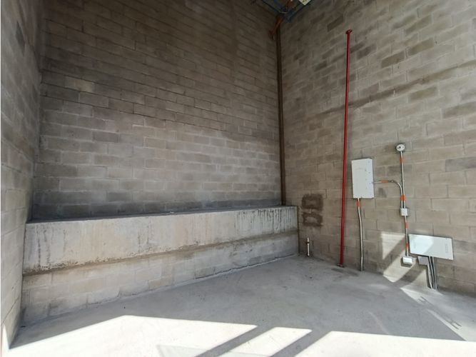 Local en venta en Los Pinos, Medellín, 27 m² · foto 5 de 6