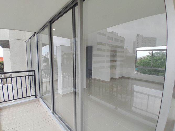 Apartamento de 3 alcobas en venta en Las Mercedes, Barranquilla, 99 m² · foto 3 de 16
