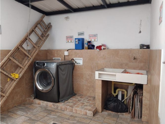 Apartaestudio en arriendo en Campo Valdes No.1, Medellín, 32 m² · foto 8 de 8