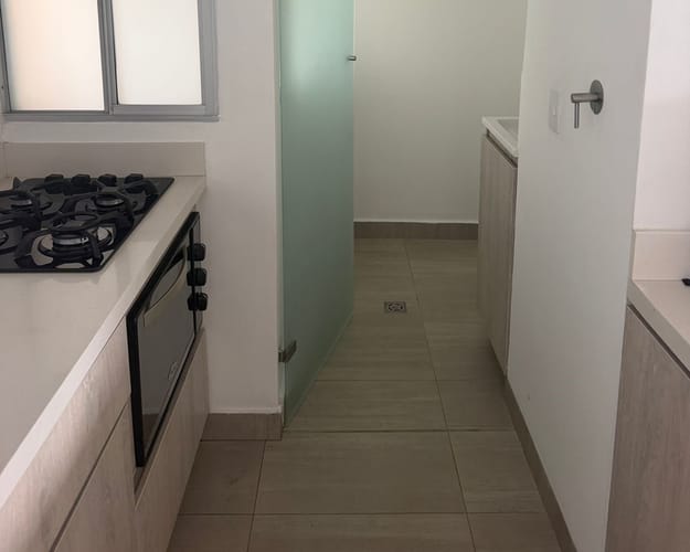 Apartamento de 2 alcobas en venta en La Barquereña, Sabaneta, 82 m² · foto 2 de 10