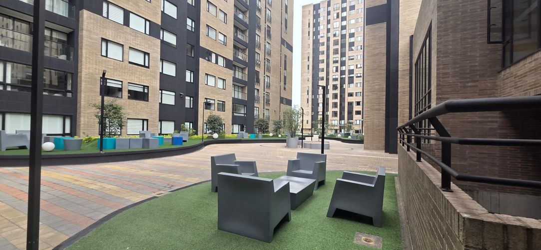 Apartamento de 3 alcobas en venta en Ciudad Salitre Occidental, Bogotá, 101 m² · foto 22 de 24