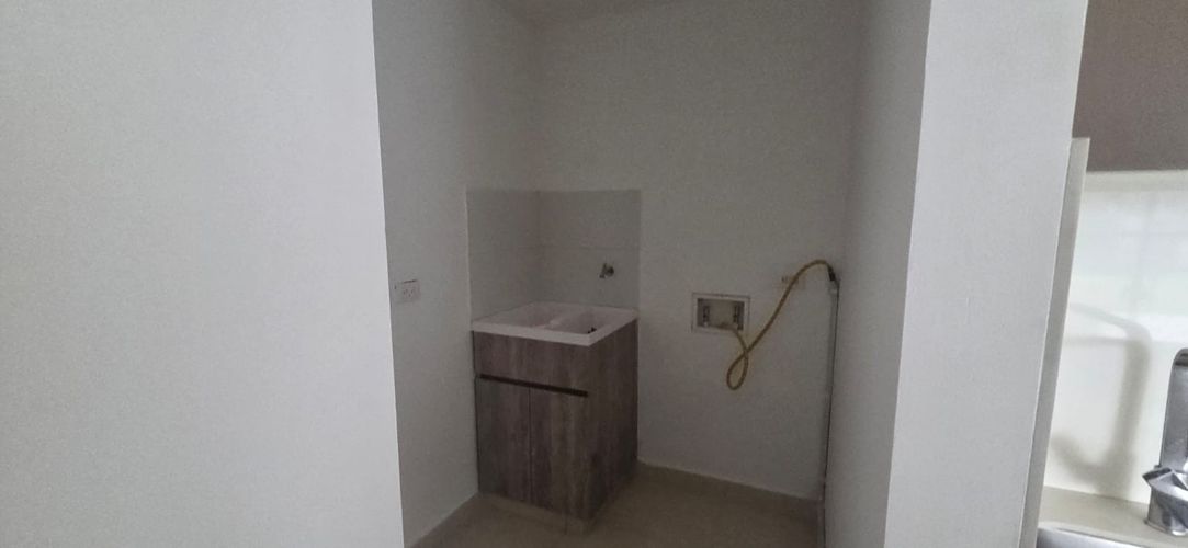 Apartamento de 3 alcobas en venta en Ciudad Salitre Occidental, Bogotá, 101 m² · foto 6 de 24
