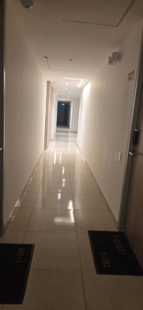 Apartamento de 3 alcobas en venta en Ciudad Salitre Occidental, Bogotá, 101 m² · foto 4 de 24
