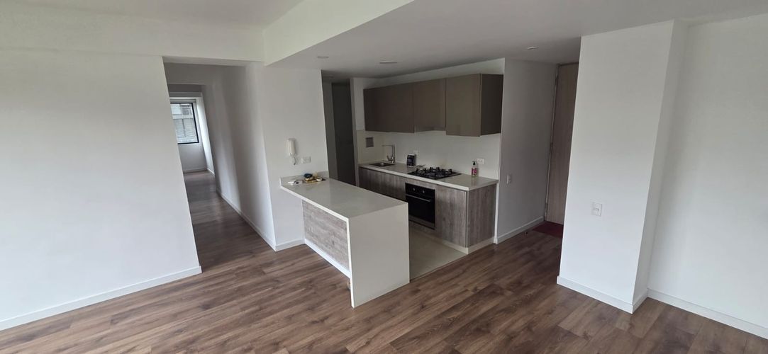 Apartamento de 3 alcobas en venta en Ciudad Salitre Occidental, Bogotá, 101 m² · foto 12 de 24