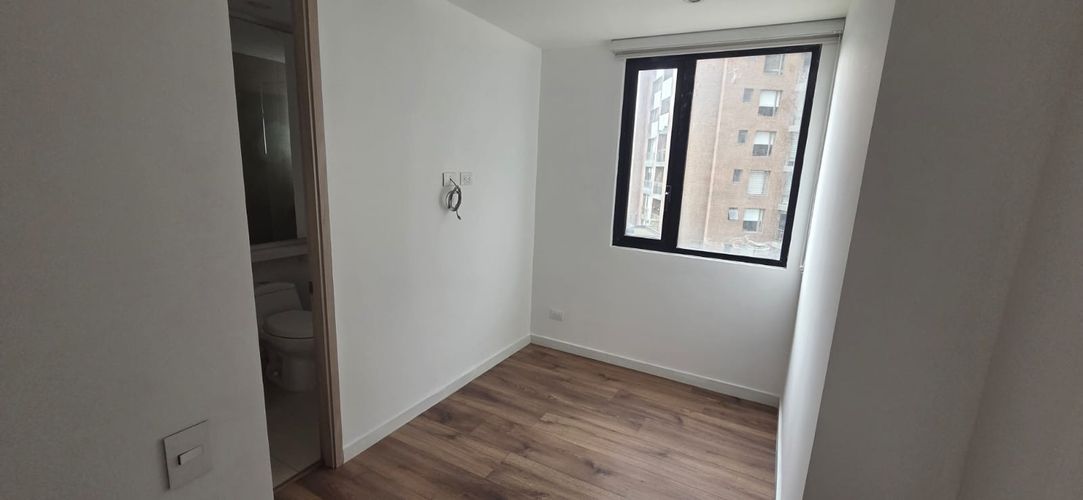 Apartamento de 3 alcobas en venta en Ciudad Salitre Occidental, Bogotá, 101 m² · foto 8 de 24